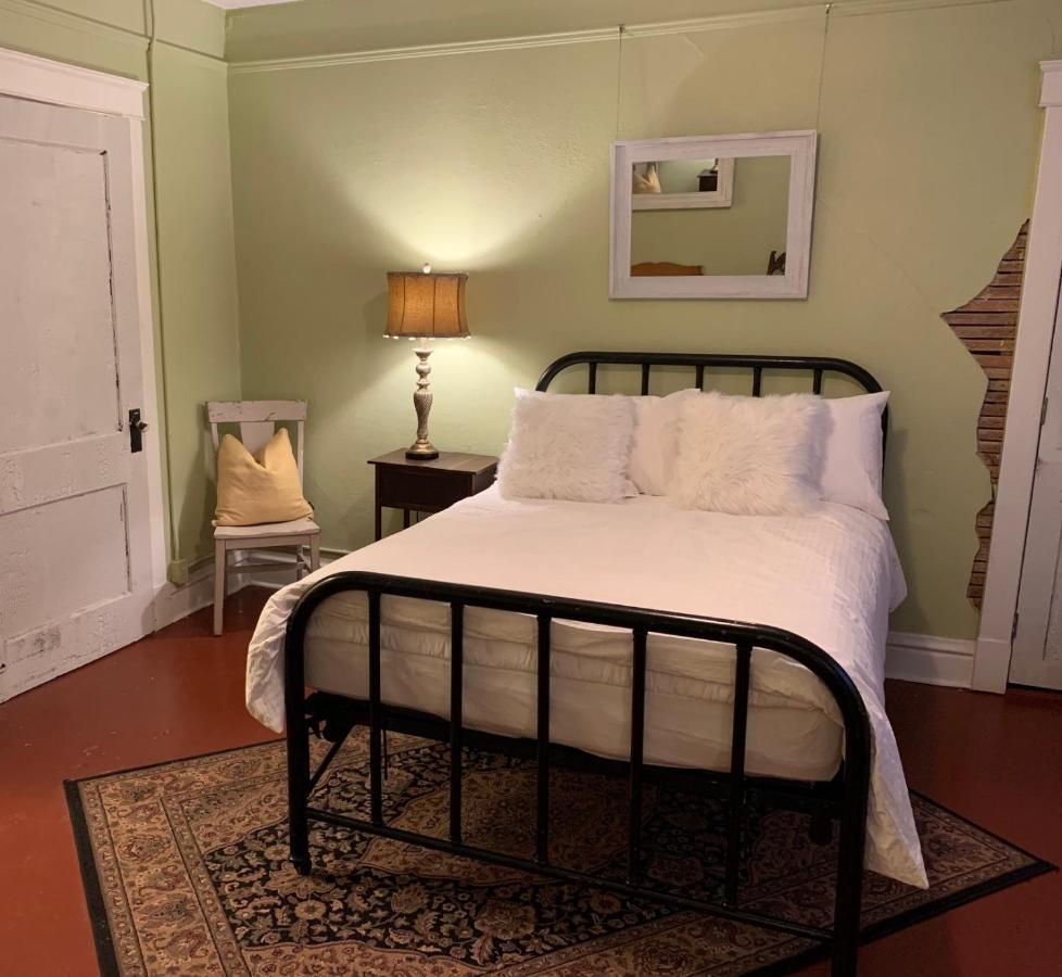 Hotel Whiting Pawhuska Bagian luar foto