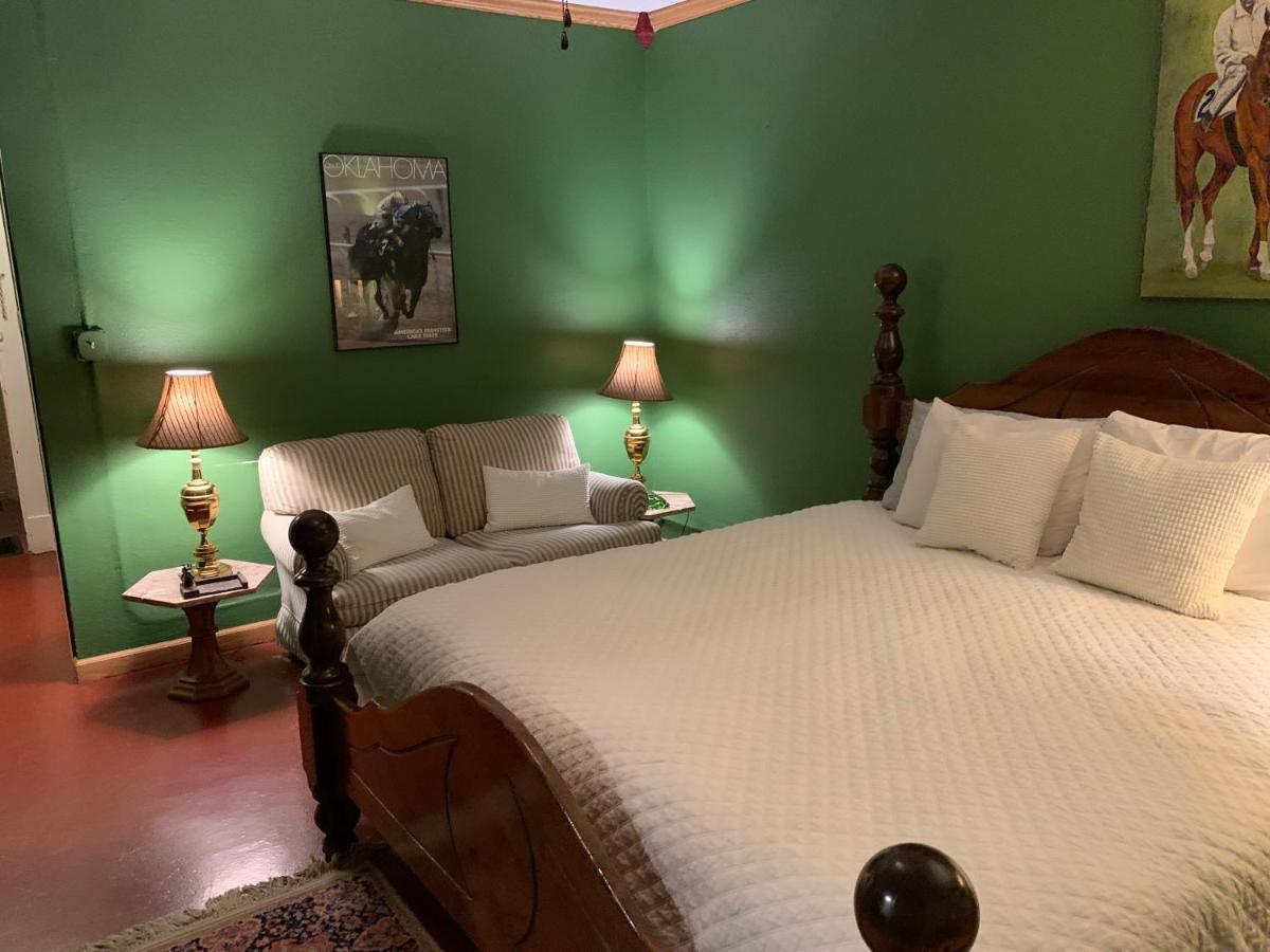 Hotel Whiting Pawhuska Bagian luar foto