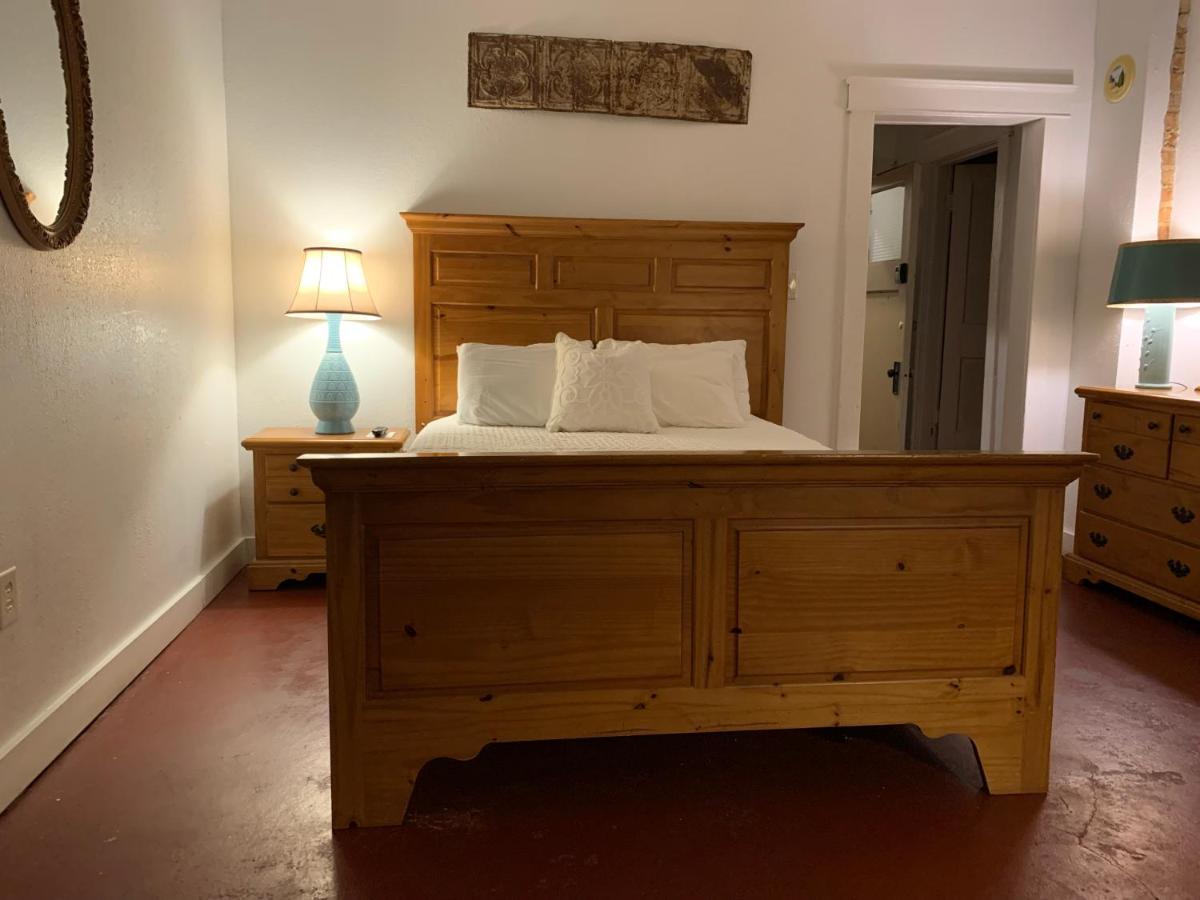 Hotel Whiting Pawhuska Bagian luar foto