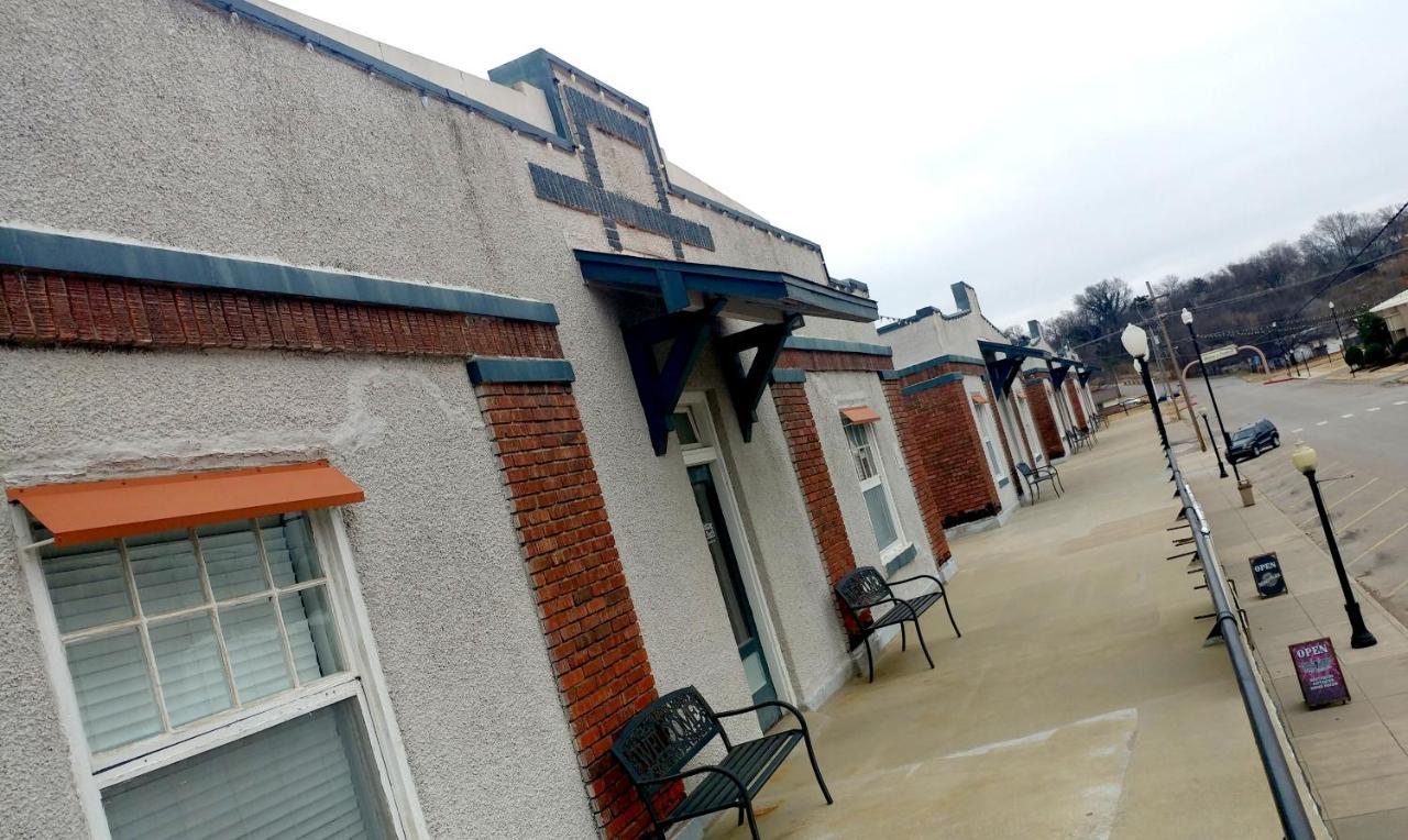 Hotel Whiting Pawhuska Bagian luar foto